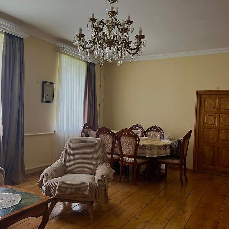 Guesthouse Kostava 72 Kazbegi Kültér fotó
