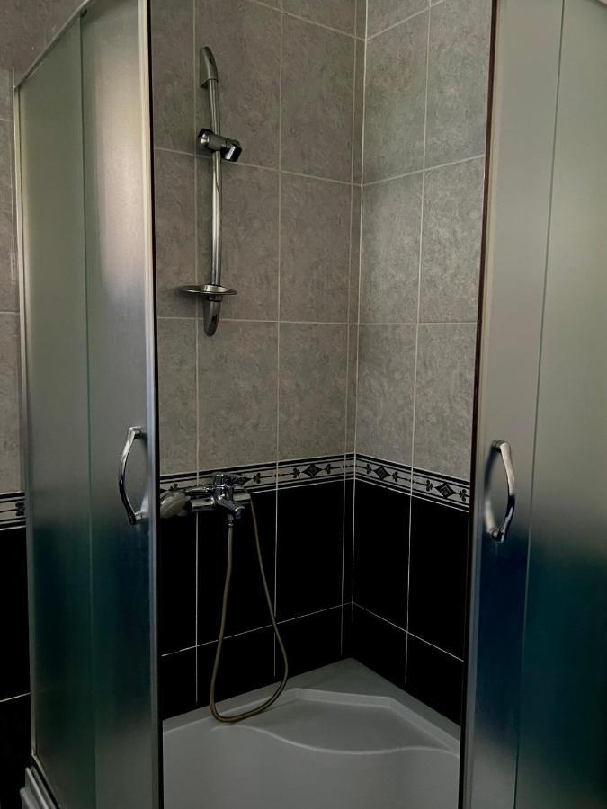 Guesthouse Kostava 72 Kazbegi Kültér fotó